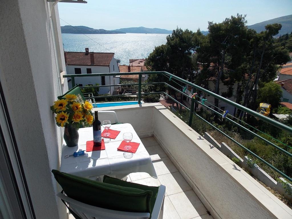 Apartments Villa Goja Trogir Extérieur photo